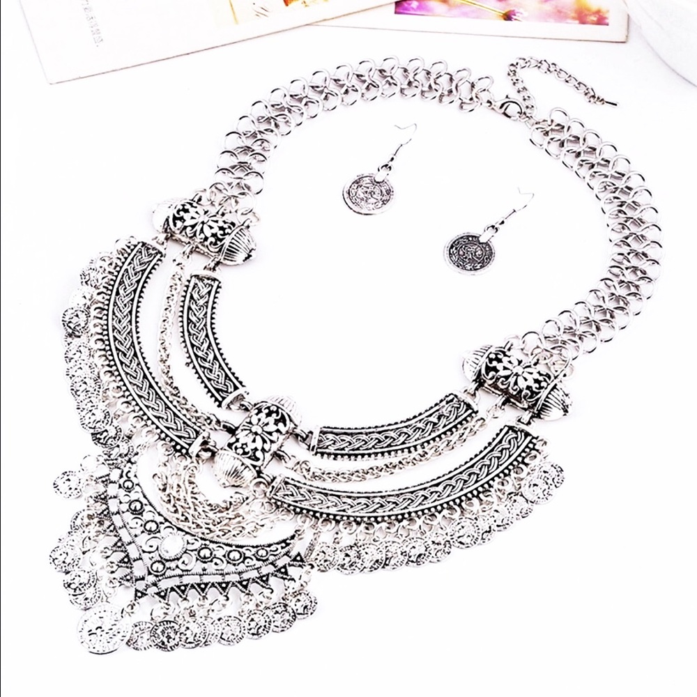 LAST ONE! NEW Silver Boho Coin Collar Necklace - Picture 2 of 7